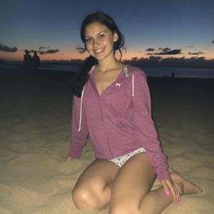 Meet your Posher, Katelyn